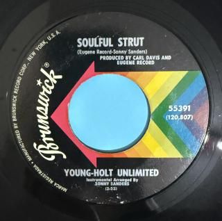 YOUNG HOLT UNLIMITED - SOULFUL STRUT