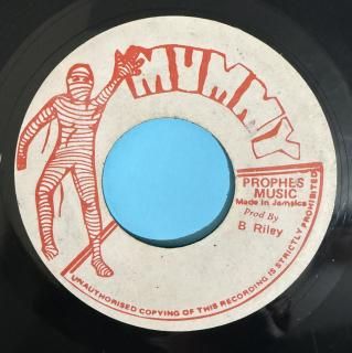 MAX ROMEO - EVENING NEWS