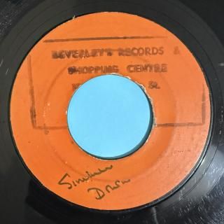 PIONEERS - SIMMER DOWN QUASHIE