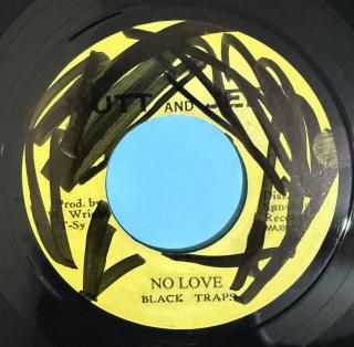 BLACK TRAPS - NO LOVE