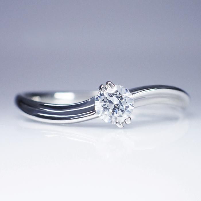 Eterno Diamond Ring Diva Orsetta ディーヴァ オルセッタ Eterno Diamond Ring Diva Orsetta ディーヴァ オルセッタ