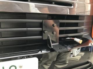 デリカD:5後期型 KADDIS フロントランプブラケット