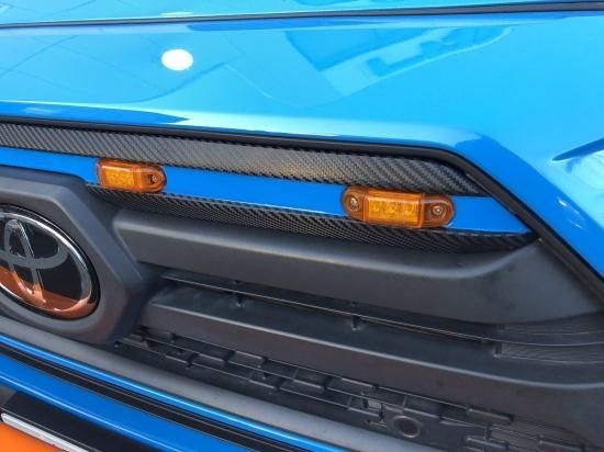 RAV4 アドベンチャー用 フロントグリル グリルマーカー