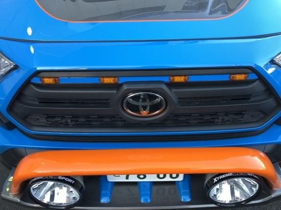 RAV4アドベンチャー専用 KADDIS グリルマーカー - ロードハウス