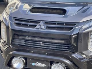 デリカD:5 後期型 KADDIS フェイスマスク TYPE-3