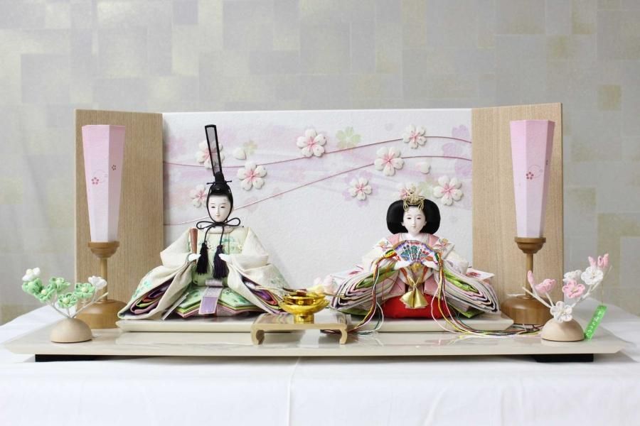 【八重の衣のお雛様付雛御殿】 雛人形 おひなさま 衣裳着人形 その他 小三五 花刺繍 薄緑ぼかし