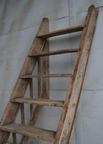 【古道具】木製 階段 オブジェ 823702c257f6a9d25c57a3e0a94439