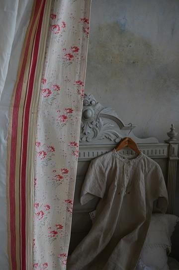 モスリンボイルのパネルペア（2枚組）カーテン【パディントン