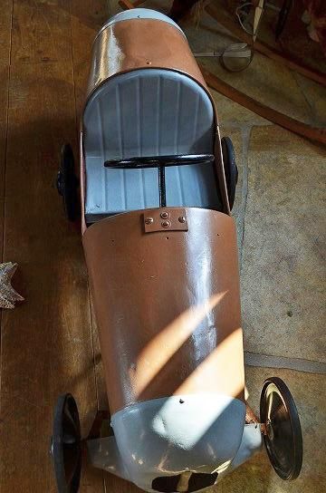 古い子供用　ペダルカー 古い子供用ペダルカー