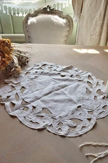 花柄カットワーク刺繍アンティークレース【パディントン