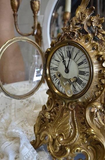 フランス製　置き時計　ネジ巻き　真鍮 フランス製 置き時計 ネジ巻き 真鍮