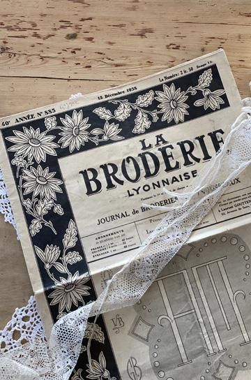 フランスの刺繍専門新聞 la broderie lyonnaise【パディントン