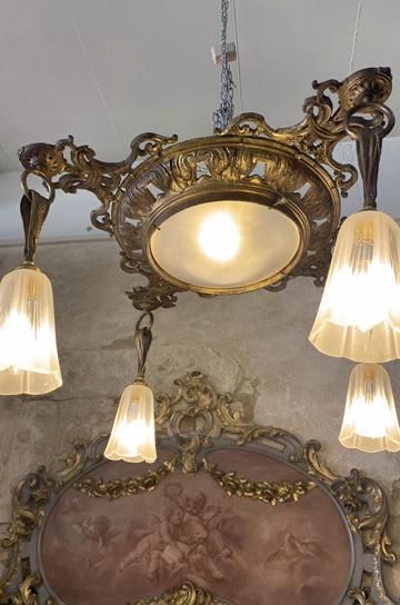 フランス製アンティークシャンデリア50万相当格安出品