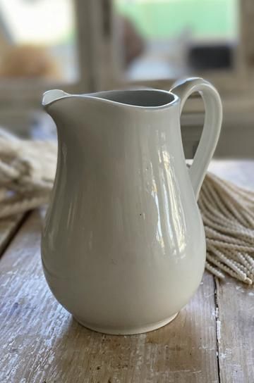 ハンガリー フォークアート 陶器製 ボトル おばさん ハンガリー フォークアート 陶器製 ボトル おばさん