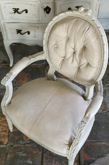 ルイ16世フレンチアームチェア【パディントン】｜アンティーク家具