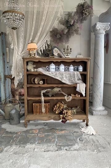 ルイ15世フレンチアンティークブックシェルフ【パディントン