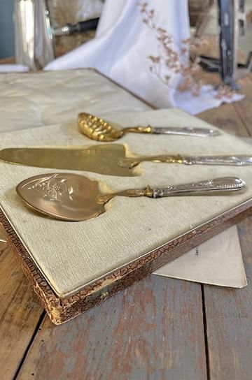 アンティークシルバーケーキサーバー 3点セット アンティークシルバーケーキサーバー 3点セット