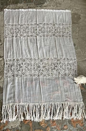 アンティークファブリック　白糸刺繍　バテンレース 大判フリークロス アンティークファブリック 白糸刺繍 バテンレース フリークロス