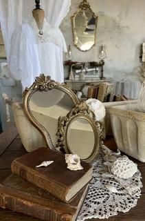 値下げ！イタリアスタイル クラシック風 壁掛けアンティークミラー ホワイト 楽天市場】鏡 壁掛け アンティーク イタリアスタイル クラシック