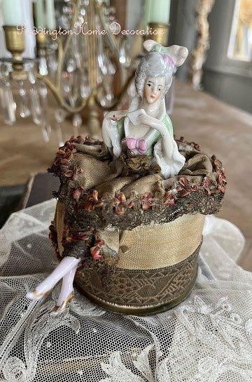 お値下げ　アンティーク　シルク　ミラー付き　パース　小物入れ アンティーク シルク ミラー付き パース 小物入れ