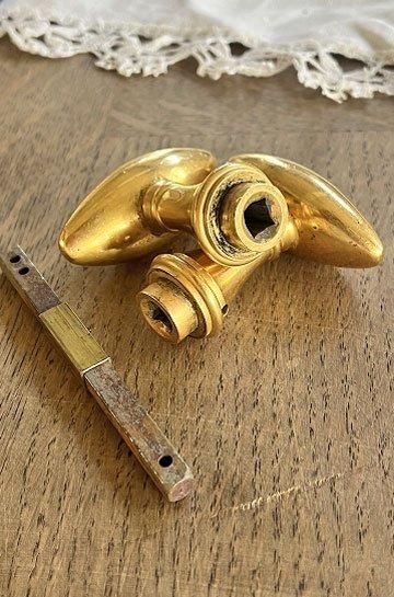 真鍮製フレンチアンティークドアノブ【パディントン