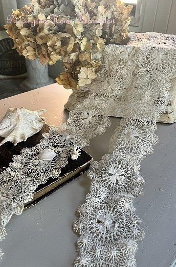 アンティークベルギー フレミッシュボビンレース コースタードイリー 白鳥と百合 アンティークベルギー フレミッシュボビンレース コースター