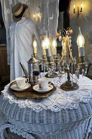 アンティークラタンのテーブル。 フレンチラタンテーブル【パディントン】｜アンティーク家具