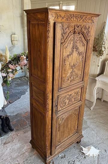 ローズカーヴィングキャビネット【パディントン】｜アンティーク家具