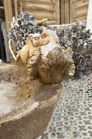 ワンダーデコールバードバスSMALL SHELL スクエア台座 雀のペア付き ワンダーデコールバードバスSMALL SHELL スクエア台座 雀のペア