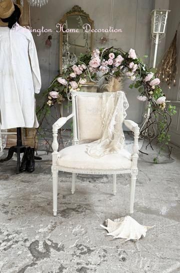 フレンチアンティーク家具ロココ調ブロカントのお店【パディントン】