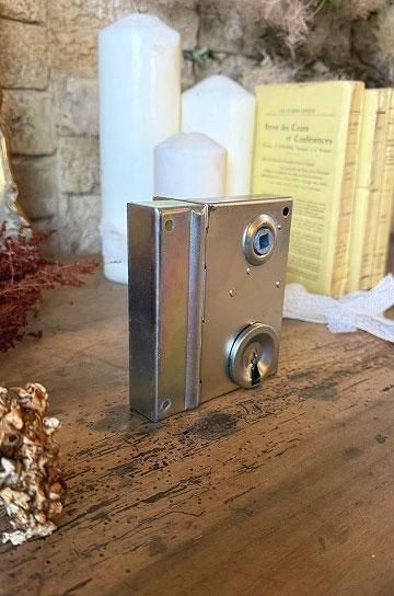 外付けラッチボックス