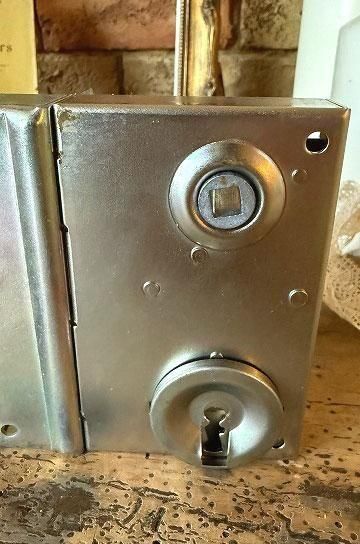 フレンチラッチ