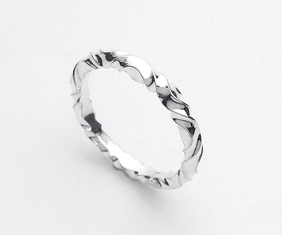 Hizm/ゆらぎリングL/シルバー950製/シルバーアクセサリー/9~30 Hizm/ゆらぎリングL/シルバー950製/シルバーアクセサリー/9~30