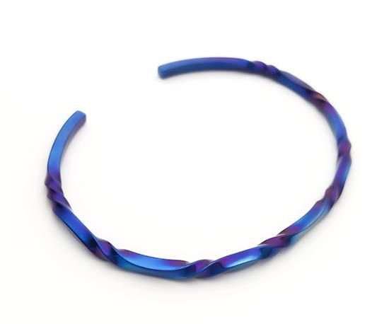 Hizm/ゆらぎチタンバングル宵闇/純チタン/バングル/15~20cm Hizm/ゆらぎチタンバングル宵闇/純チタン/バングル/15~20cm