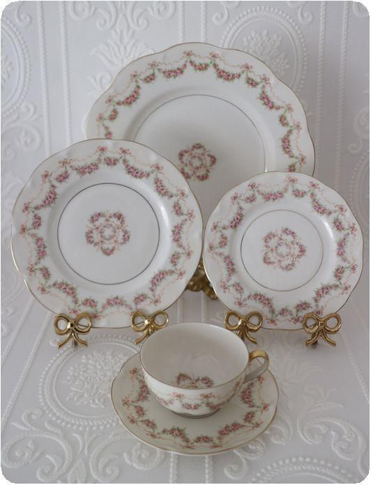 アビランドNY ハミルトン　リボン&ガーランド カップソーサー アビランドNY ハミルトン リボン&ガーランド カップソーサー - メルカリ