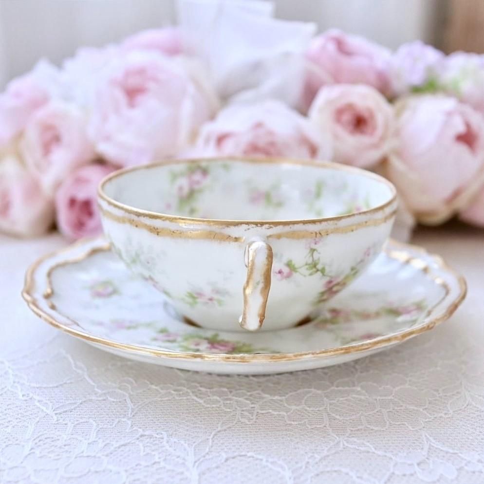 アビランド　リモージュ　薔薇ローズガーランドのラメキンカップ&ソーサー　4セット アビランドリモージュ薔薇ローズガーランドのラメキンカップ