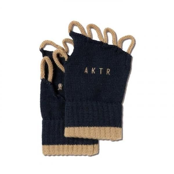 BASKETBALL GLOVE NV
