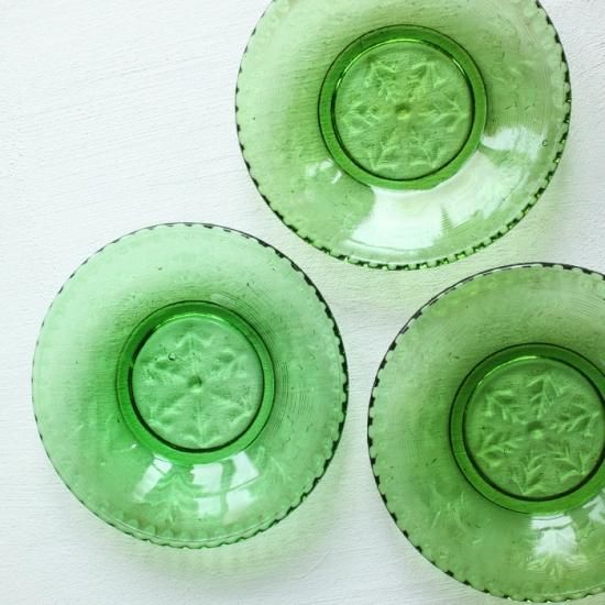 骨董時代ガラス希少乳白色螺旋スパイラルクビレ筒型緑脚付き氷