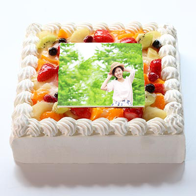 フルーツの写真ケーキ８号 ２４ｃｍ ２４ｃｍ バースデーパーティーにおすすめの大きなスクエアーケーキを通販でお届けいたします