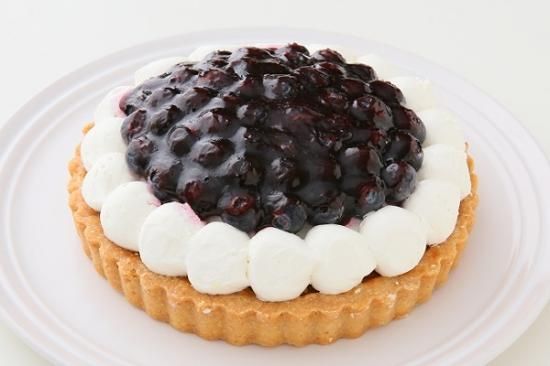 バースデーにおすすめのブルーベリータルトにお好みの写真を添えた写真ケーキをお作りします
