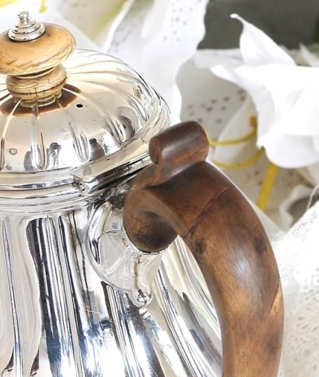 純銀】1843年 ティーポット Robert Garrard II- Garrard & Co