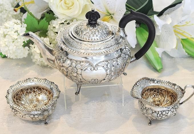 ヴィクトリアン期の銀器 - Edwardian Dreams Antiques/英国骨董 ヴィクトリアン期の銀器 - Edwardian Dreams Antiques/英国骨董