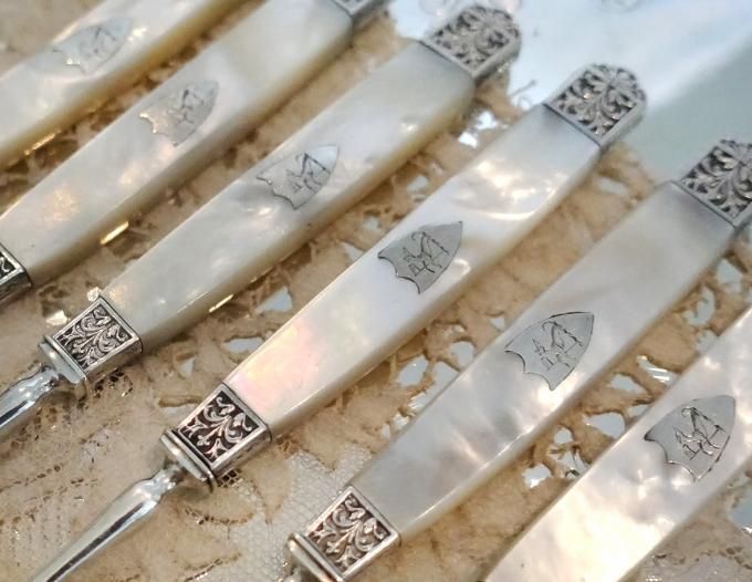 英国 】【白蝶貝 / 純銀継手】ビクトリアン デザートセット10本 1921年