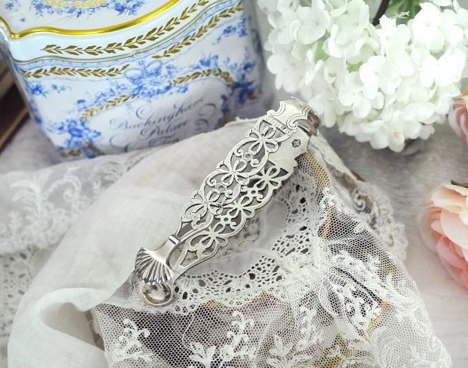 英国アンティーク銀器【純銀】1892年 ピアス/透かしのシュガートング