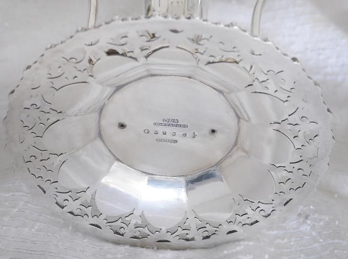 英国アンティーク【シルバープレート】イパーン 花器 c.1920 英国アンティーク【シルバープレート】イパーン 花器 c.1920