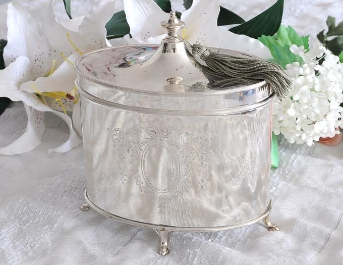 レア　イギリスアンティーク　ビスケットジャー 存在感たっぷりなガラスのビスケットジャー（高さ22cm） イギリス