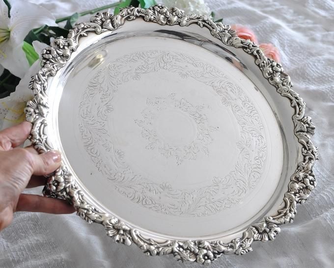 和洋折衷が美しいB&W平皿（直径23.5cm） イギリスアンティーク