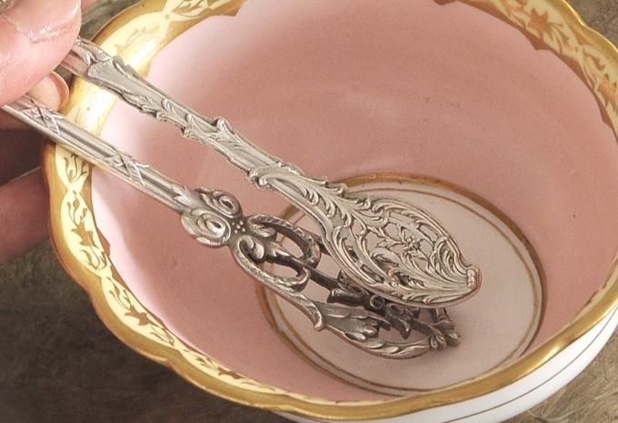 フランスアンティーク銀器【純銀950(95%)】サービングスプーン 立体