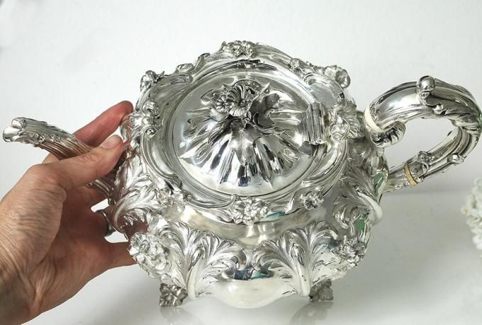 【現金特価】 英国アンティーク銀器【純銀】1832年 Barnard ティーポット カトラリー