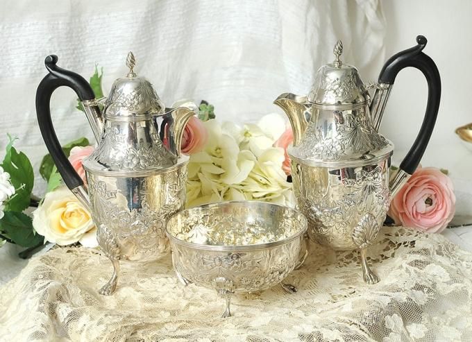 英国アンティーク銀器【純銀】リボンのカフェオレセット